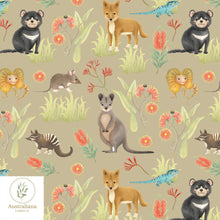 将图片加载到图库查看器，Australiana Fabrics Fabric 1 metre / 100% Linen medium / Earth Aussie Outback Animals
